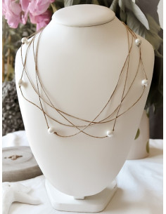 Collier en lin et perles...