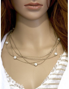Collier en lin et perles... 2