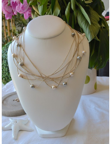 Collier en lin et perles "ÉTOILE" plusieurs rangées nacre grise