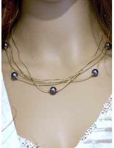 Collier en lin et perles... 2