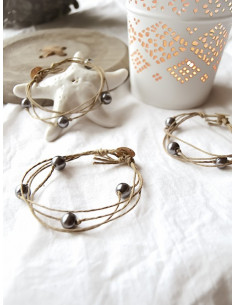 Bracelet en lin et perles...