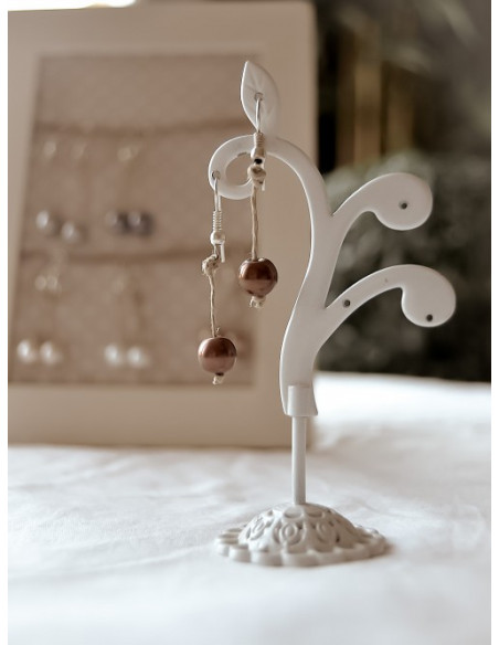 Boucles d'oreilles en lin et perles création artisanale marque française bijoux en lin