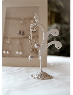 Boucles d'oreilles en lin et perles création artisanale marque française bijoux en lin