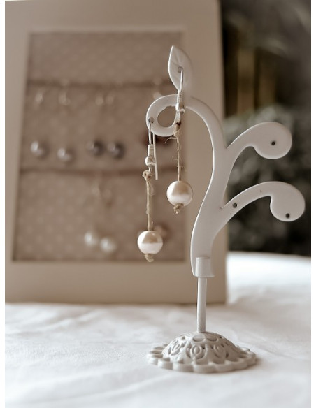 Boucles d'oreilles en lin et perles création artisanale marque française bijoux en lin