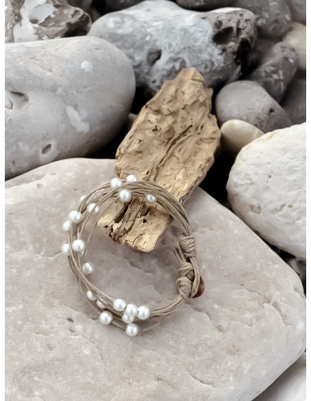 Bracelet en lin et perles blanches, bracelet en ficelle de lin et perles nacrées, bijoux en fil de lin