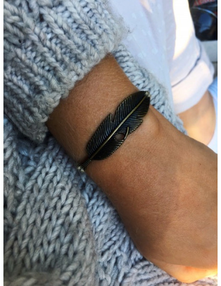 Bracelet en lin avec plume en acier boheme bronze antique acier fantaisie marque nature et lin bijoux