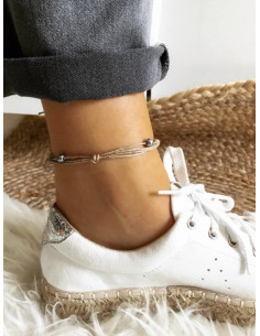 Bracelet de cheville en lin et perles grises nacrees marque française nature et lin pour un style boheme chic 2