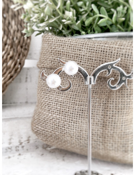 Boucle d'oreille perle blanche fantaisie - Puces perles blanches moyennes