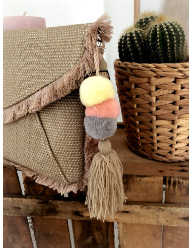 POCHETTE EN TOILE RIGIDE AVEC POMPON ET FRANGES STYLE BOHÈME CHIC BEIGE