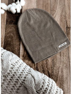 Bonnet femme taupe avec fil brillant metallique argenté pailleté