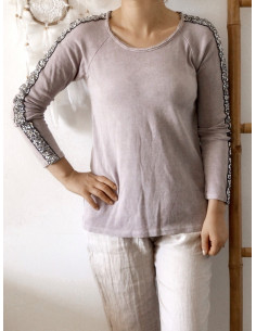 Pull femme en maille de coton col rond vieux rose pull pur coton fin bandes latérales sur les manches pailletées argentées
