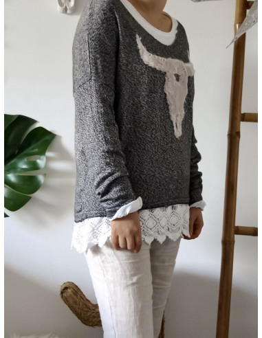 PULL BUFFLE FEMME EN COTON GRIS MADE IN ITALY TETE DE BUFFLE FAUSSE FOURRURE ET PERLE PULL BOHEME