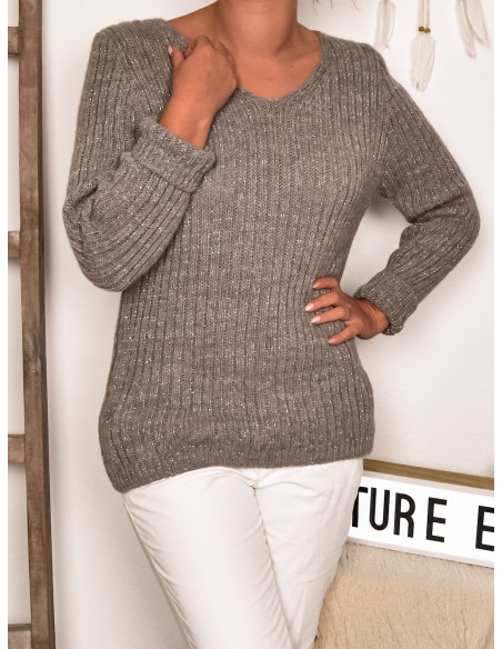 Pull hiver femme chaud avec laine et mohair taupe fil métallisé argenté torsade tressé et ouverture au dos