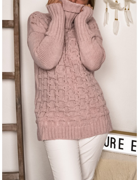 Pull femme avec laine et alpaga col roulé, pull rose pale poudré maille carrée made in italy fente superposition Pull femme avec laine et alpaga col roulé, pull rose pale poudré maille carrée made in italy fente superposition