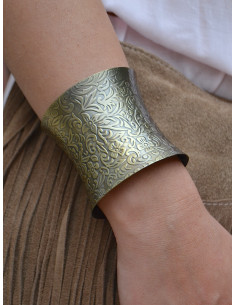 Manchette motif fleurs - Bronze Bracelet femme gravure florale liberty