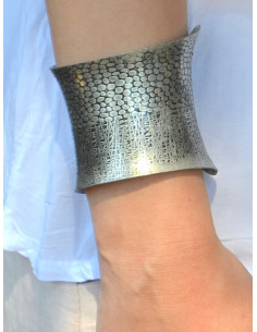 Manchette asyméatrique avec motifs pois et rayures - Argent antique
