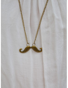 Long collier sautoir... 2