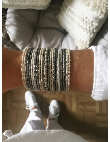 MANCHETTE BOHÈME CHIC EN PERLE DE ROCAILLE GRISE BEIGE BRACELET FEMME PERLÉ LARGE GIPSY MANCHETTE CHIC PERLE DE ROCAILLE
