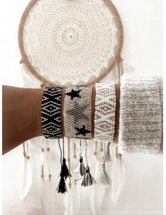 BRACELET MIYUKI TISSÉ À LA MAIN EN PETITES PERLES DE ROCAILLES MOTIFS ÉTOILES NOIR BIJOUX BOHÈME CHIC 2