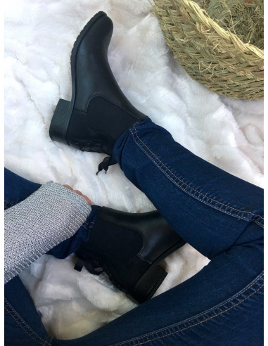 Bottines chelsea noir femme cuir suedine tissu suedé avec ruban petit talon plate bottines noires fine tendance avec ruban noire