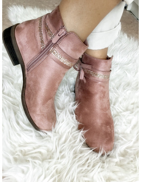 Bottines chelsea vieux rose femme suédine effet daim détail ruban pailleté petit talon plate Bottines chelsea vieux rose femme suédine effet daim détail ruban pailleté petit talon plate