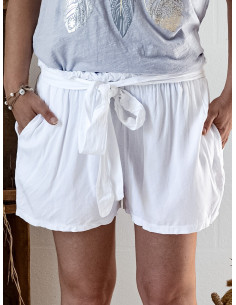 SHORT FEMME FLUIDE UNI BLANC CEINTURE RUBAN NOEUD 100 % TENCEL MADE IN ITALY