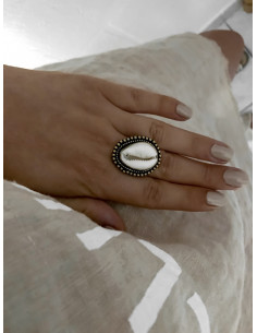 bague coquillage or cauri blanc
