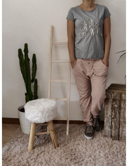 Pantalon de jogging pour femme en coton rose pale poudré coupe sarouel avec bouton survêtement chic made in italy