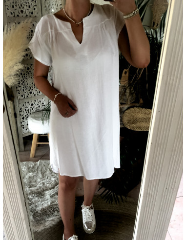 Robe en lin et coton ample blanche : Confort, style casual chic et qualité made in Italy