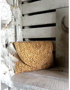 Pochette Bohème Chic en Paille Tressée : L'Accessoire Indispensable pour un Style Naturel et Élégant