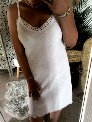 Robe Mi-Longue Blanche en Lin et Coton : Casual et élégante