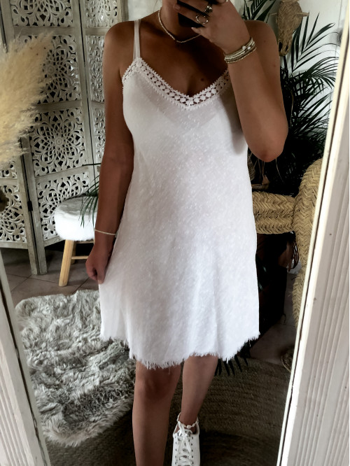 Robe Mi-Longue Blanche en Lin et Coton : Casual et élégante