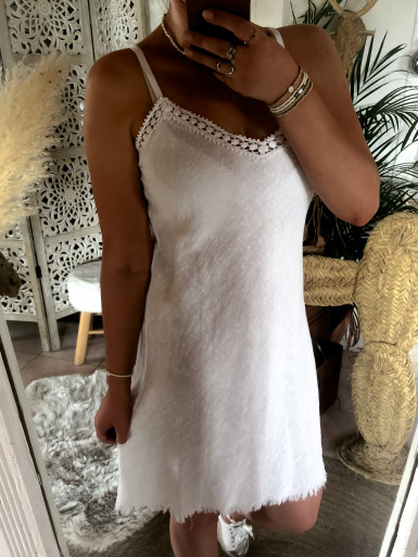 Robe Mi-Longue Blanche en Lin et Coton : Casual et élégante