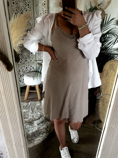 Robe mi-longue en Lin et Coton beige : Style Bohème Chic pour un Look Casual Élégant