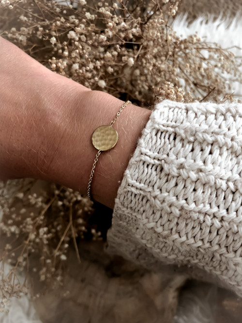 Bracelet plaqué or MARIE chaine et médaillon martelé bijoux plaqué or tendance femme