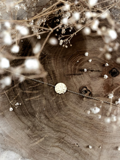 Bracelet plaqué or MARIE chaine et médaillon martelé bijoux plaqué or tendance femme