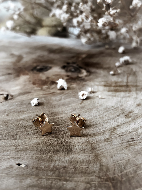 Boulces d'oreille plaqué or Galaxie femme puces petites étoiles bijoux plaqué or tendance femme
