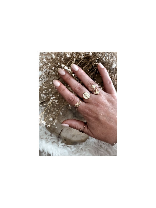 Bague plaqué or LORIE medaille vintage martelée bijoux plaqué or tendance femme