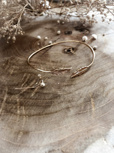 Bracelet jonc plaqué or PLUMES fin...