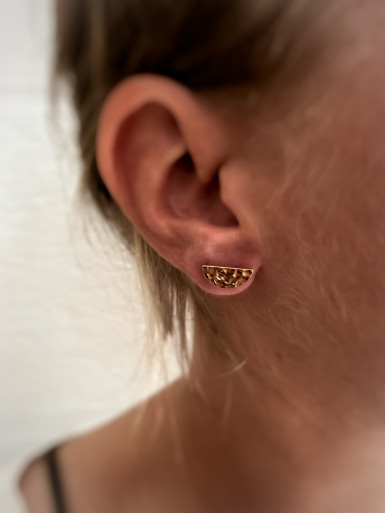 Boulces d'oreille plaqué or MARIE femme puces demi cercle martelé bijoux plaqué or tendance femme