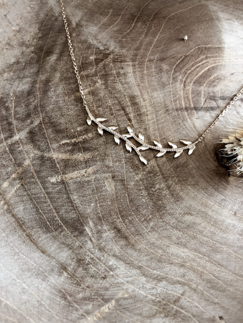 Collier plaqué or CÉSAR femme chaine et BRANCHE feuilles DE LAURIER bijoux plaqué or tendance femme