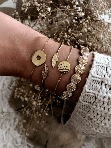 Bracelet plaqué or mercure chaine et plaque ronde martelé