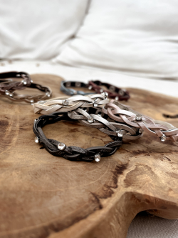 Bracelet simili cuir tressé avec strass