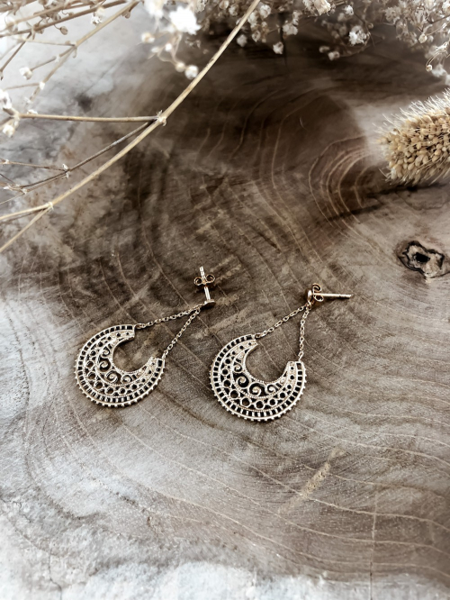 Bijoux plaqué or femme pas cher boucles d'oreilles pendantes savoyardes.